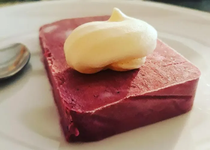 Rifugio Escursionistico La Sousto Dal Col Värdshus *